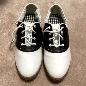 Saddle Shoes - like new!